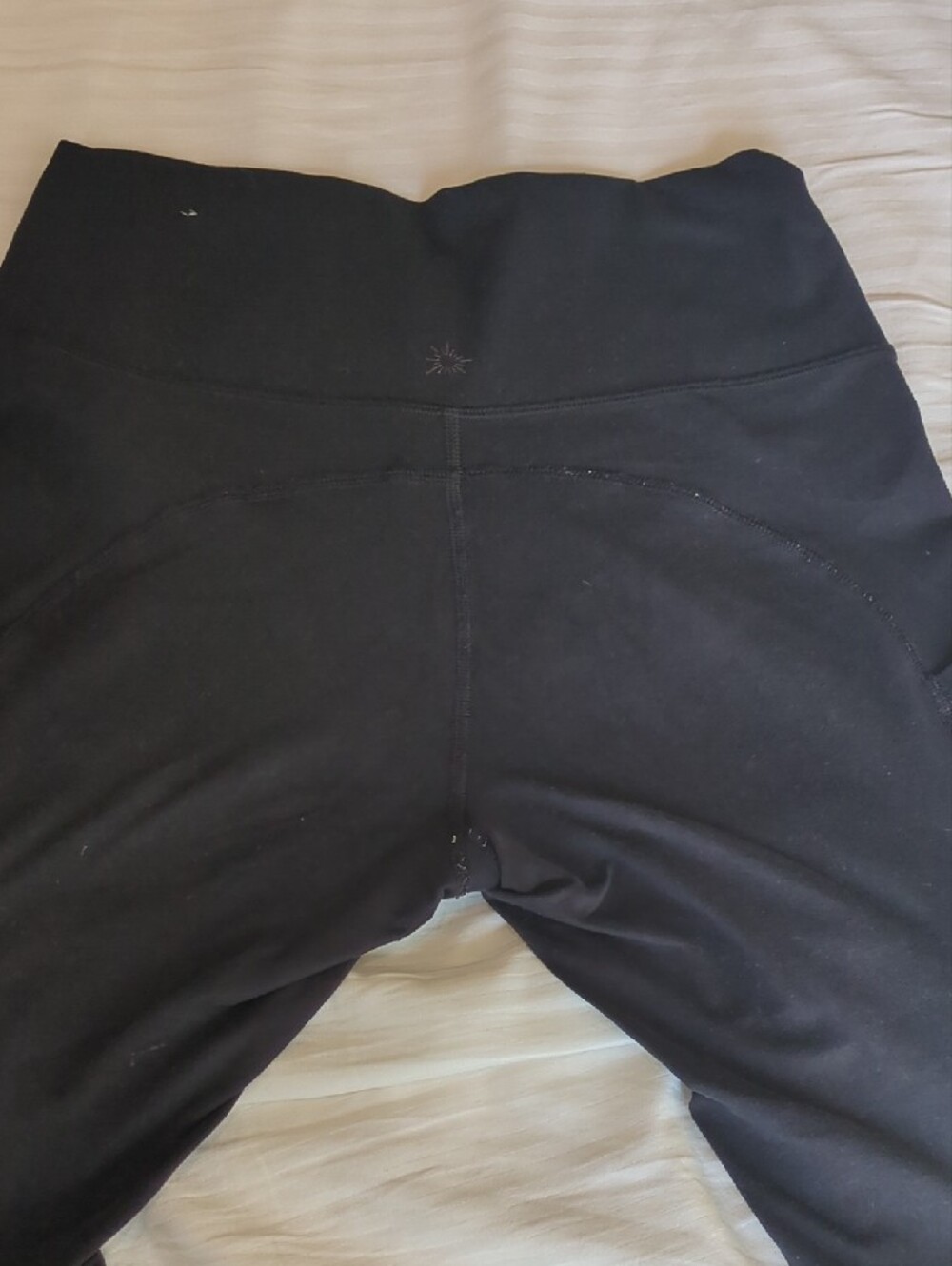 🩷 Offline by Aerie High-Rise Hugger Leggings in Black - Picture 5 of 6